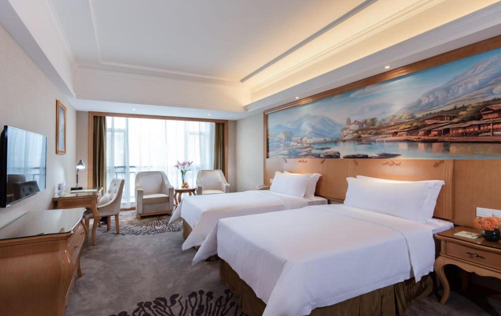 Vienna Hotel Foshan Airport エクステリア 写真